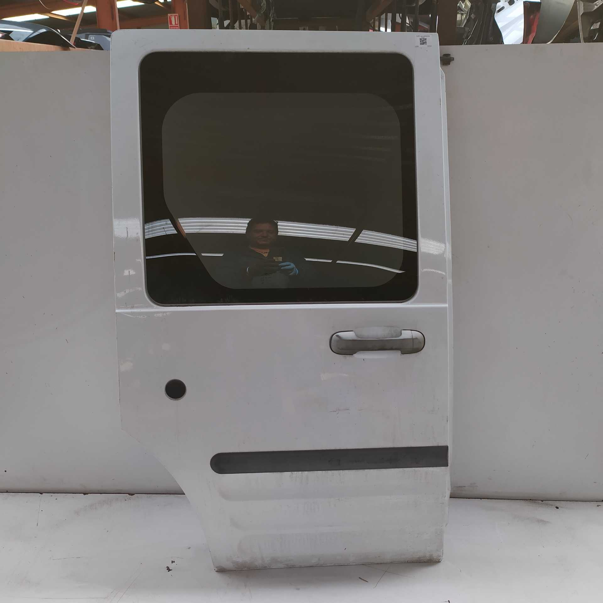 PUERTA LATERAL CORREDERA DERECHA FORD TRANSIT CONNECT 1.8 TDCi (66 KW / 90 CV) (06.2002 - 12.2013)